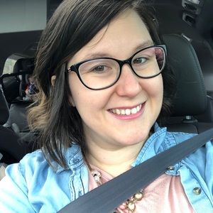 Meet your Posher, Stephanie